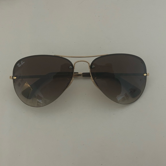 Ray-Ban Aviator Reverse gold sunglasses